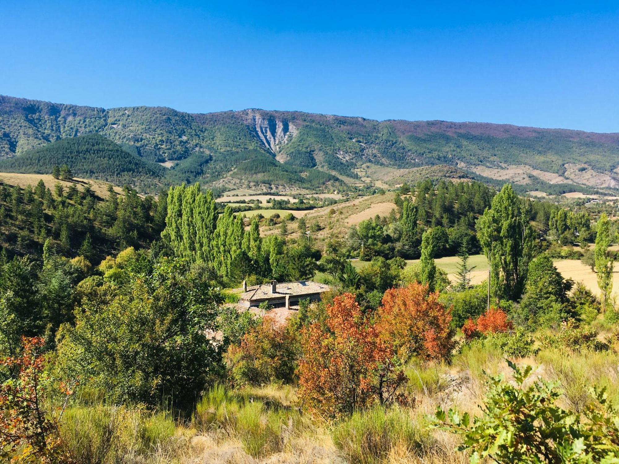 Le Moulin De La Viorne, Gite Avec Piscine Au Coeur De La Nature En Haute-Provence Les Omergues Exterior photo